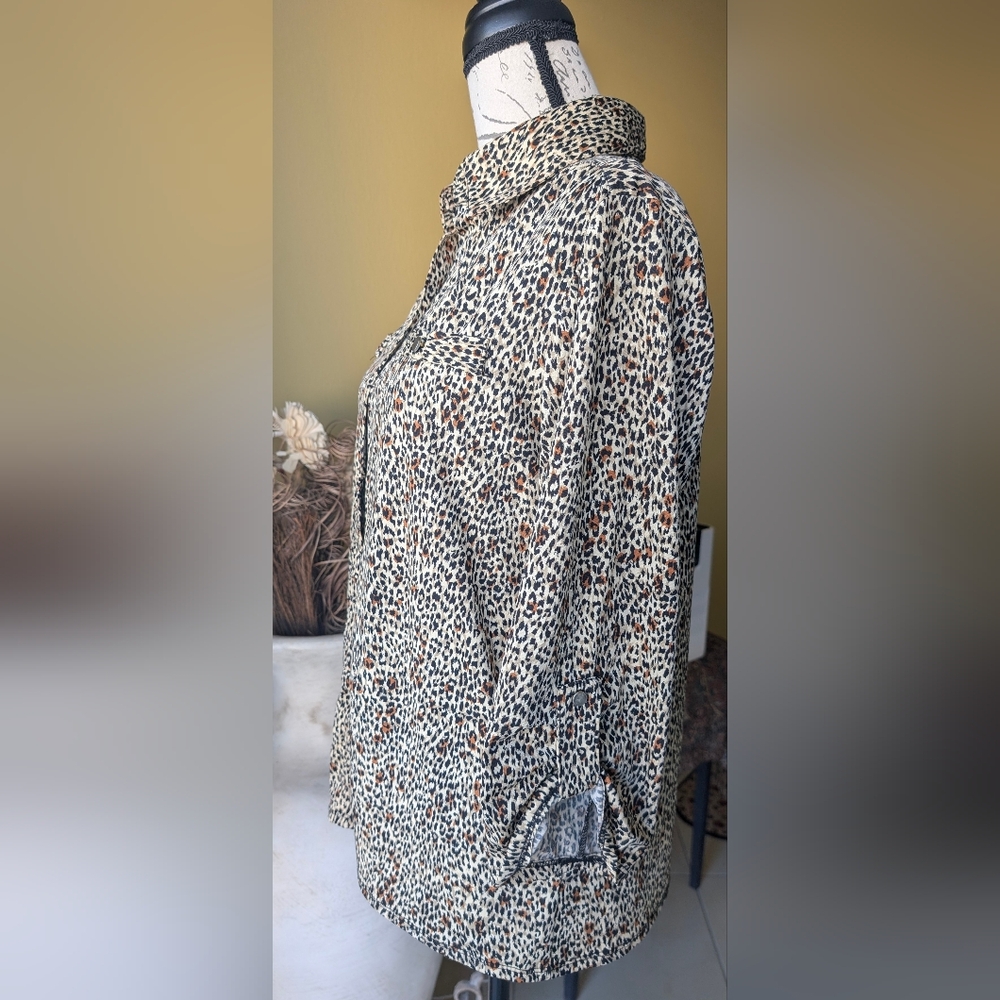 Animal Print NOTATIONS Button Down Blouse Shirt S… - image 6